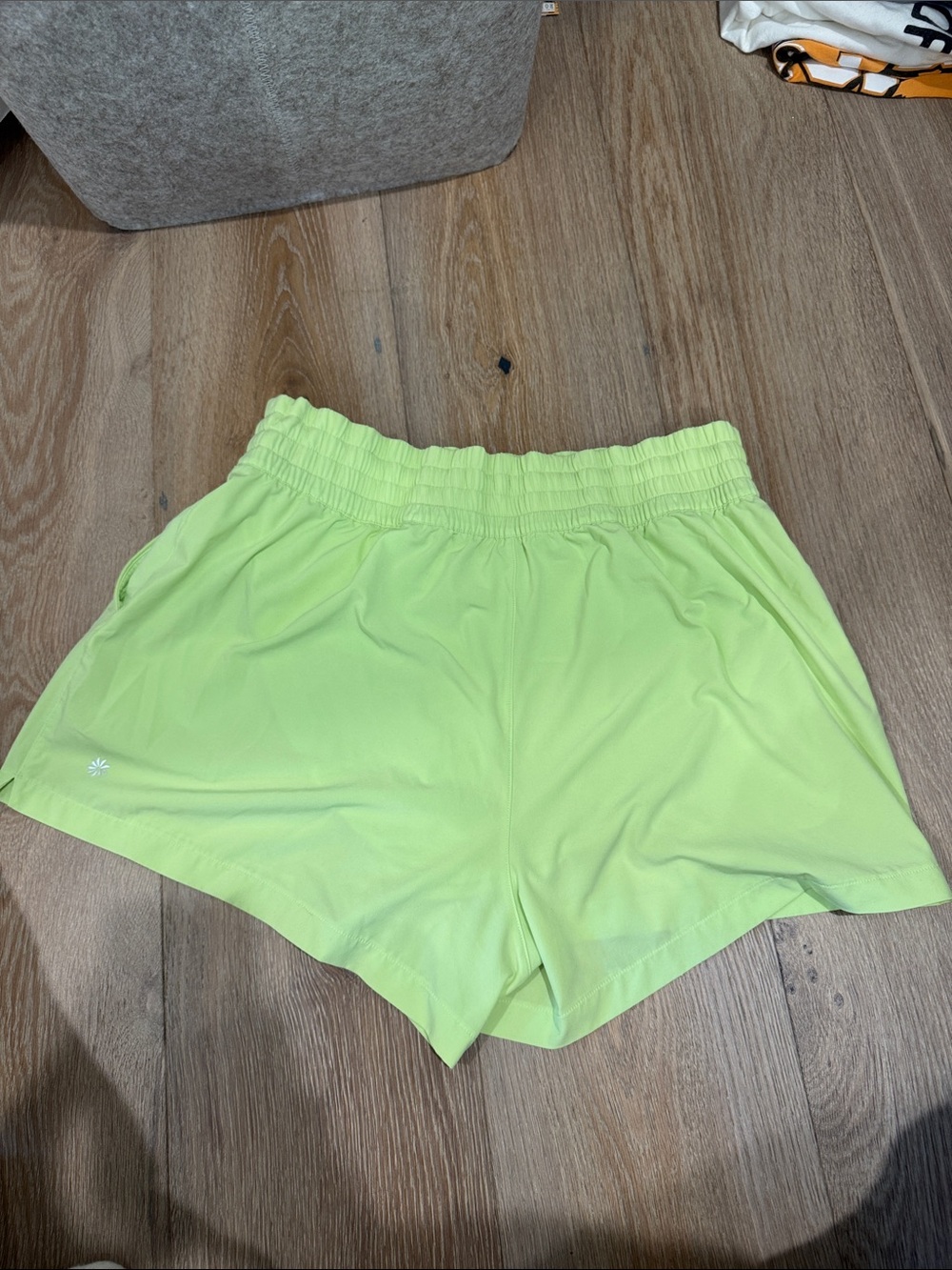 Athleta High Rise Weekender Run Short - Picture 3 of 5